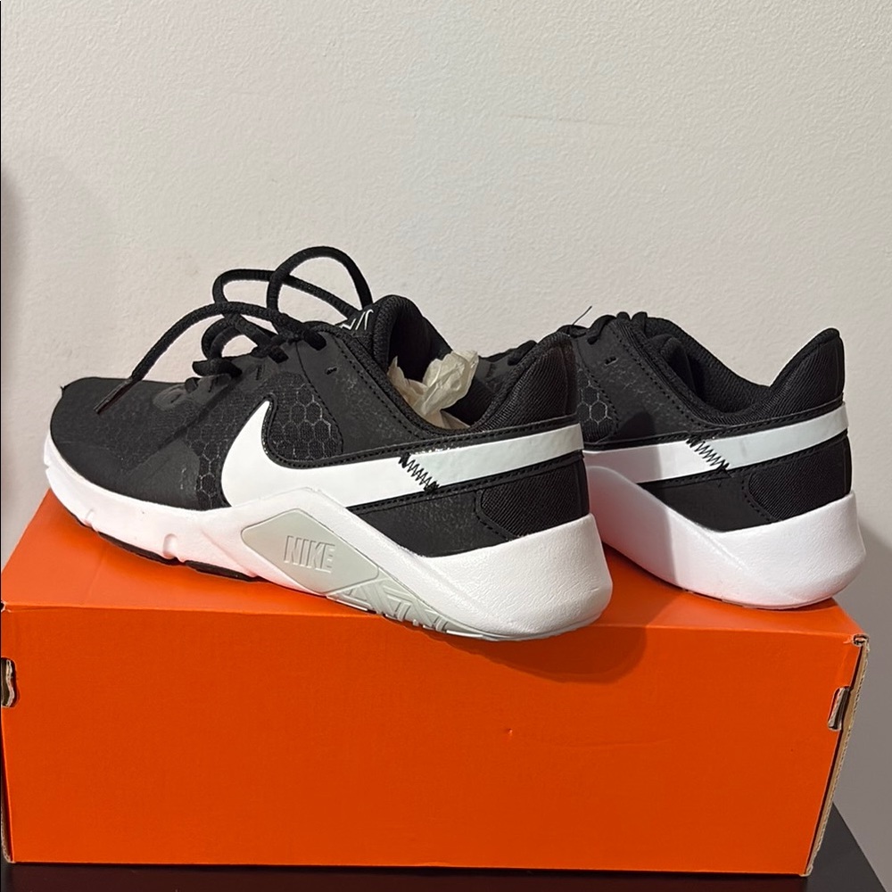 Nike Black and White Athletic Shoes